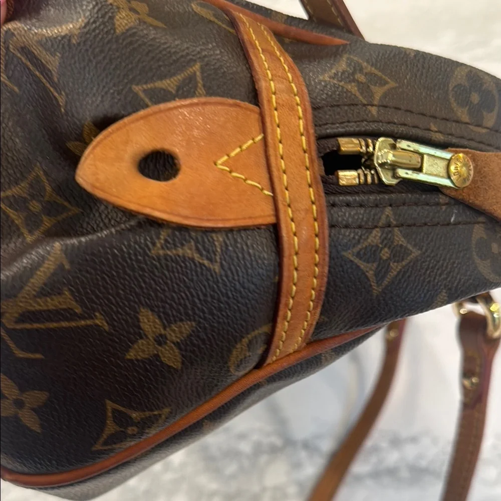 Louis Vuitton Monogram Brown Shoulder Bag - Picture 5 of 8